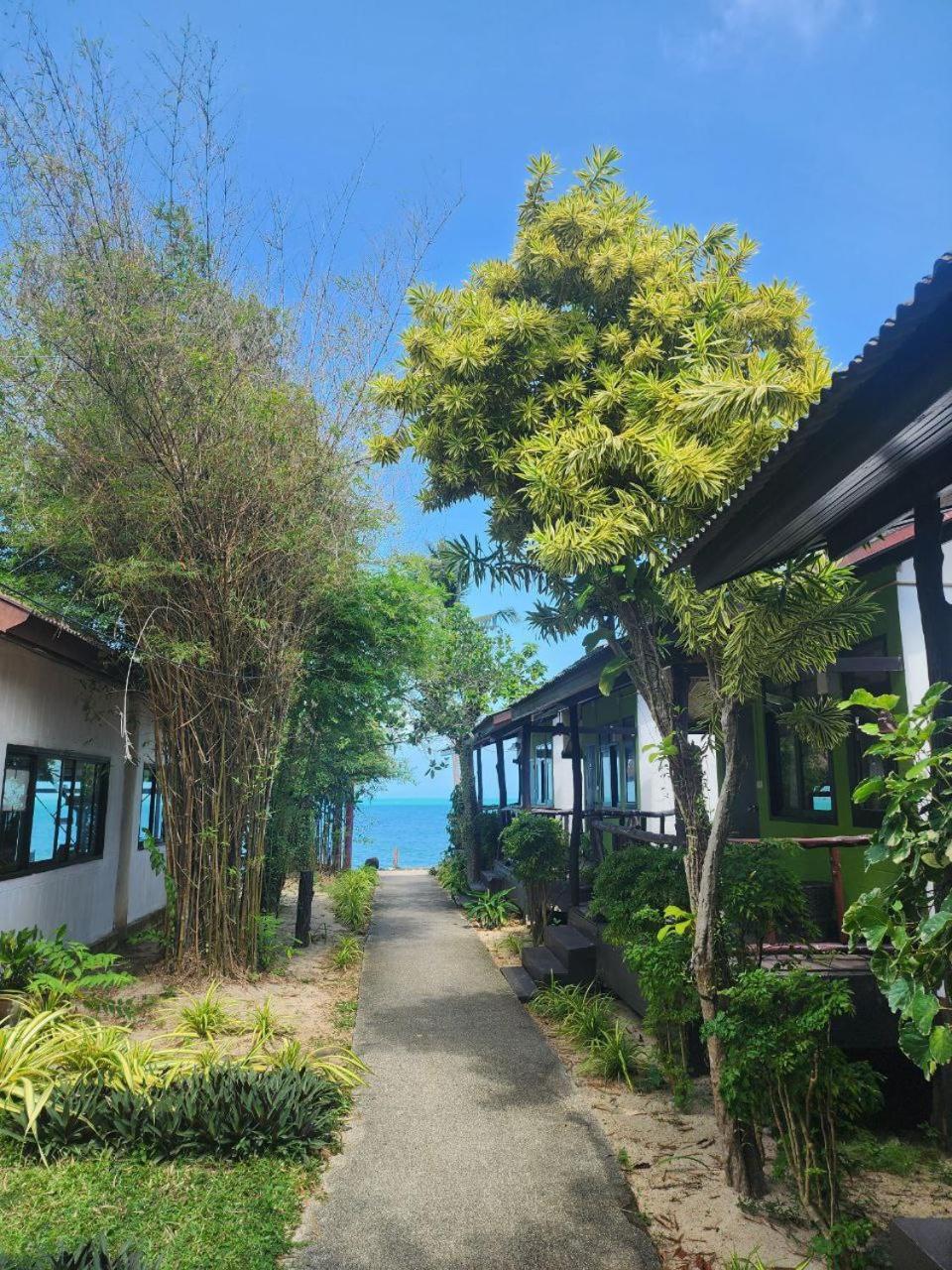 A Little Bungalows By Beach Amphoe Koksamui Exterior photo